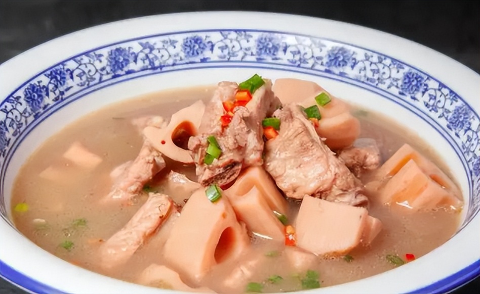 一旦阳了也别怕,家中备好“4白1饮”,增强免疫,舒坦过冬