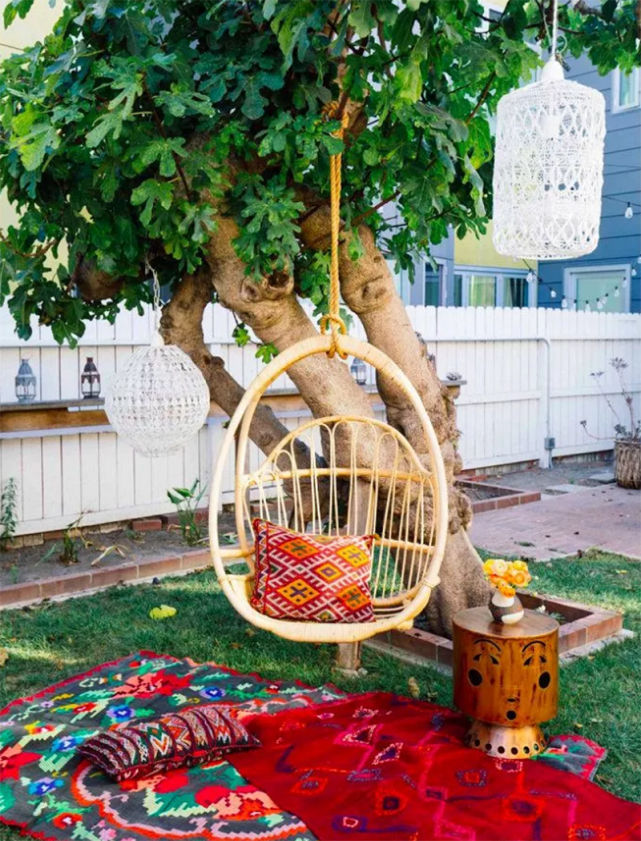 地毯|买一楼送的小院别浪费，花点时间用心改造一番，让楼上邻居羡慕吧