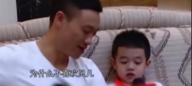 杨阳洋|“冠军之子”杨阳洋:直言陆毅女儿不好看,父亲杨威暴露情商?