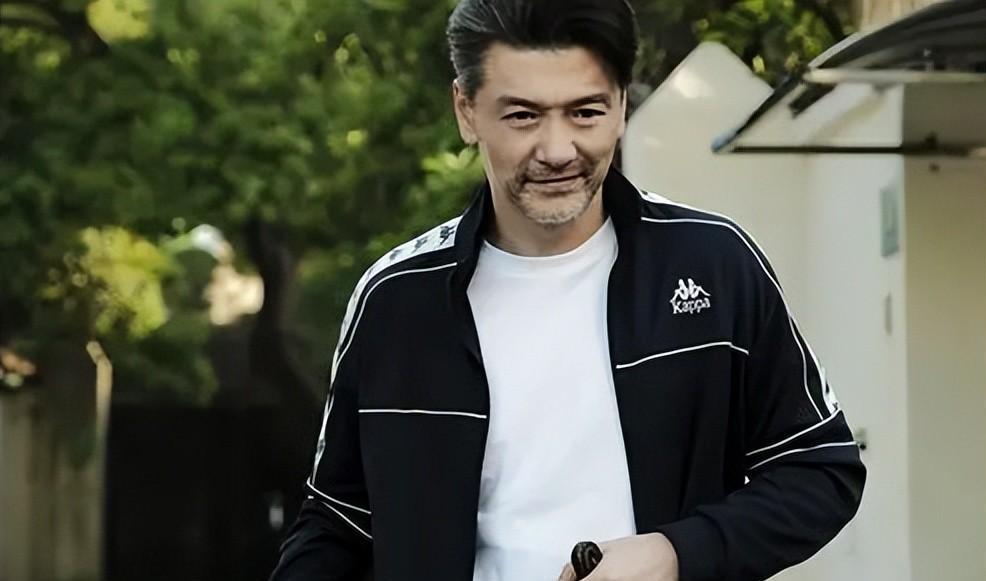 王策|王策:从击剑运动员到模特又到演员,霸总气场全开成实力派演员