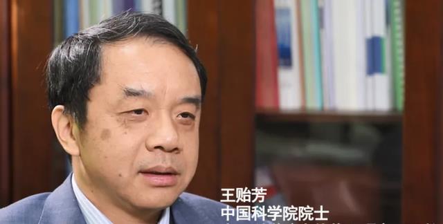 杨振宁:最后一战,制止中国花1400亿为超大对撞机买单