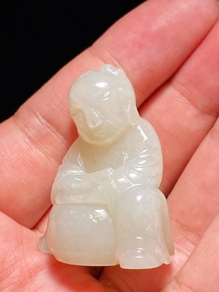 和田玉籽料|清中期 和田玉籽料 白玉 童子击鼓 把件 摆件