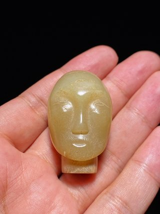 |明以前 和田玉籽料 白玉 玉人首 挂件 把件