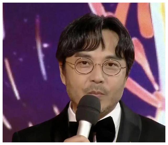 护肤 金鹰奖典礼殷桃拿视后！吴越留短发太大妈味，马丽飙泪开心又心酸