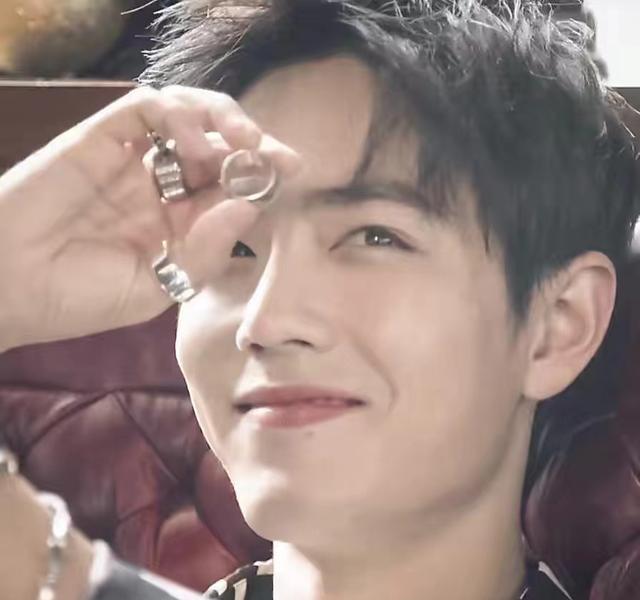 肖战|肖战太无辜了,被别有用心的人乱磕CP,却还说是为了肖战好?