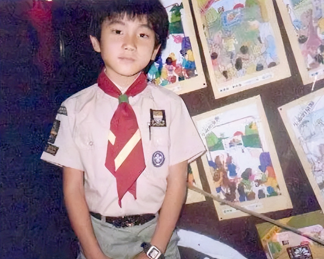 刘恺威|刘恺威与杨幂离婚4年：他单身抚养女儿，她情感沧桑依旧红