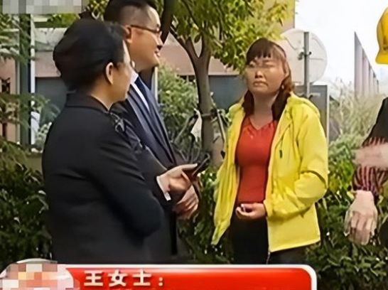 回顾 丈夫邀朋友家中聚会,岂料引狼入室,朋友竟对妻子动起邪念