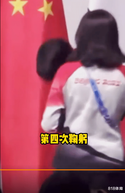羽生结弦|谦谦公子! 羽生结弦发布会结束连鞠五躬, 向中国国旗鞠躬致敬太圈粉
