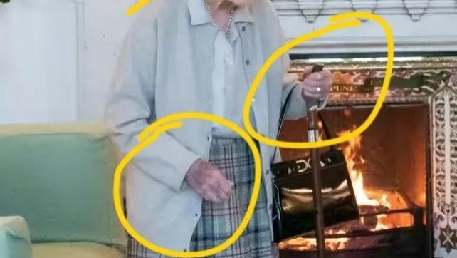 英女王临终前细节曝光：儿女守在病榻前送别，手面呈黑青色让人心疼