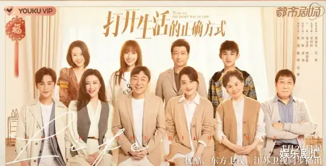 朱珠 朱珠老公晒一家三口出外游玩照，嘟着红唇卖萌，女儿长相随爸爸