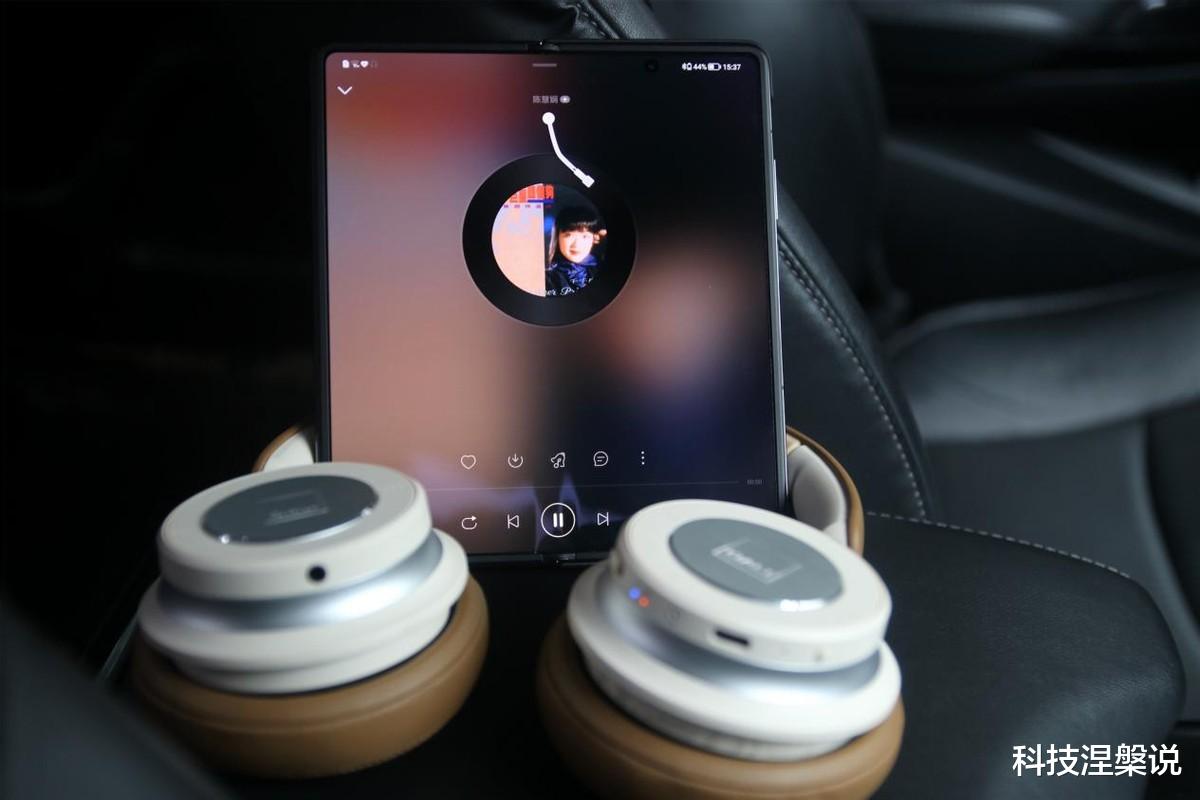 微软|自驾游和音乐一起，更痛快！你需要一款达尼IO-6头戴式耳机