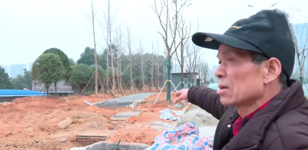 房产证|60岁老伯想找个老婆过日子，却被侄子百般阻拦，还被压住房产证