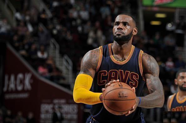 勒布朗·詹姆斯|纵观詹姆斯记录，他的最终得分被超越可能性还是很大！