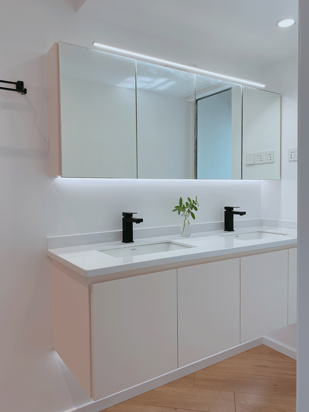 65㎡“渣户型”大翻身,全屋设计巧妙又高级,轻松住下三代人!