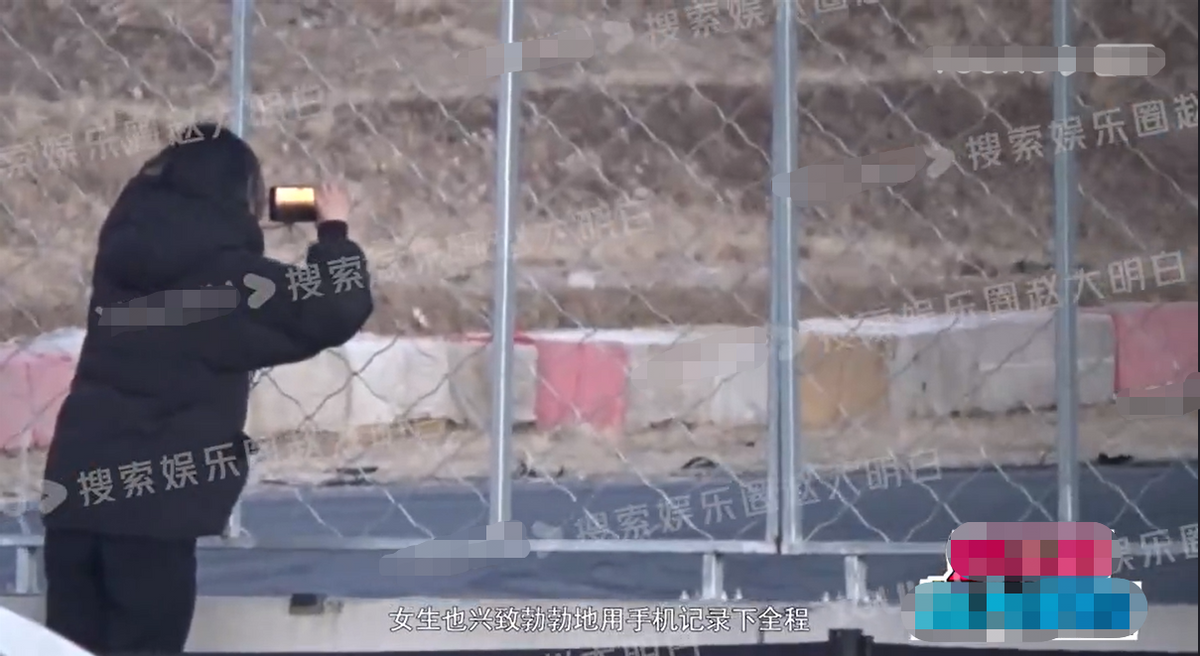 韩东君|曝知名男星恋情!与美女车库接吻,互动叫宝贝旁若无人秀恩爱