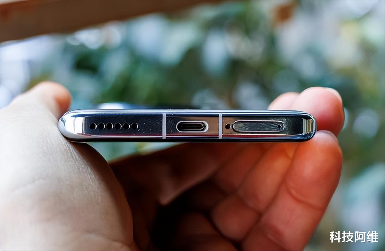 荣耀magic|12GB+512GB+IP68，跌价1070元，100倍潜望式变焦旗舰售价大跳水