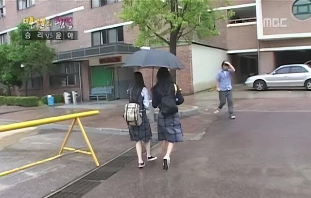 林允儿|林允儿、徐贤穿学生装引热议,韩网友:太漂亮了!