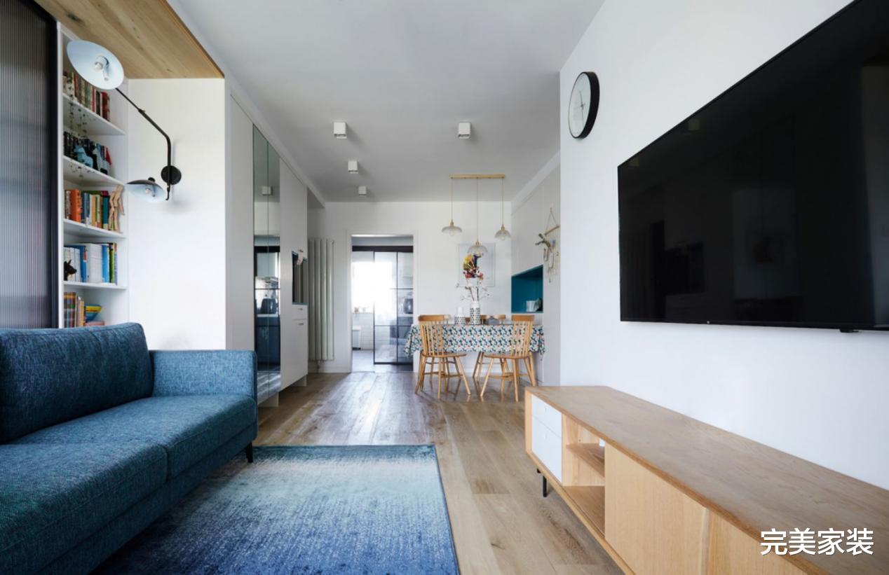 80㎡小户型巧用迷人蓝,看看80后小夫妻的家,装修的太有品味了