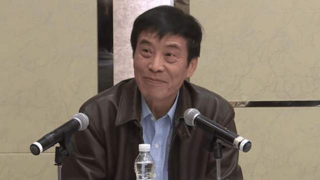 人与人|央视名嘴怒批中国足协：根本没有按照职业足球的发展规律搞足球