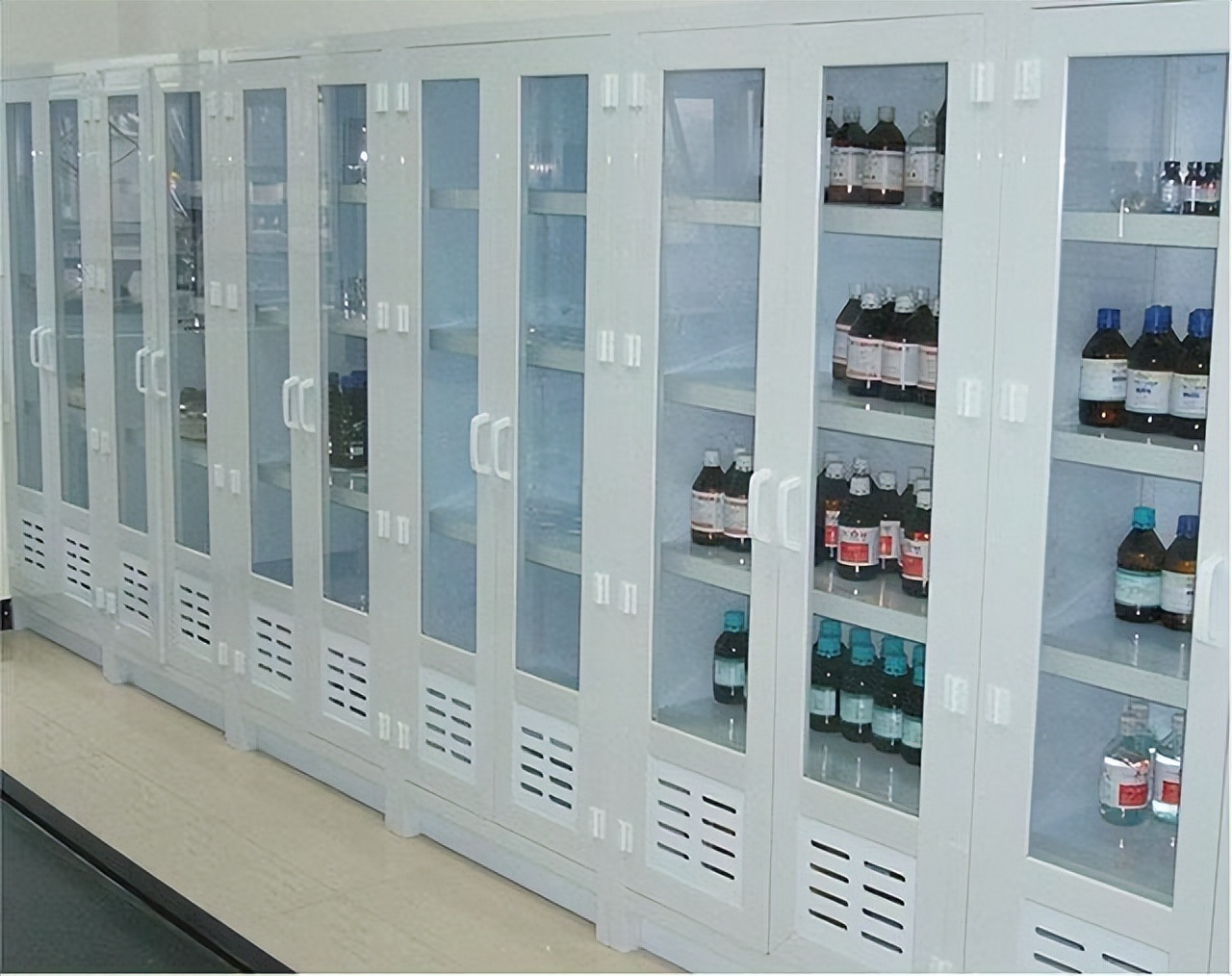 1mol/L氢氧化钠溶液怎么配?