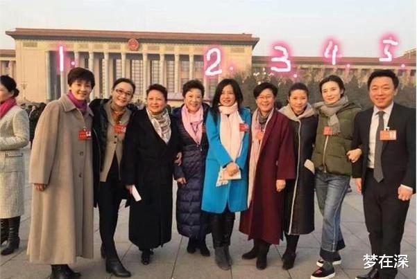 杨洋|人民大会堂堪称“照妖镜”，一众明星被打回原形，看到杨洋我酸了