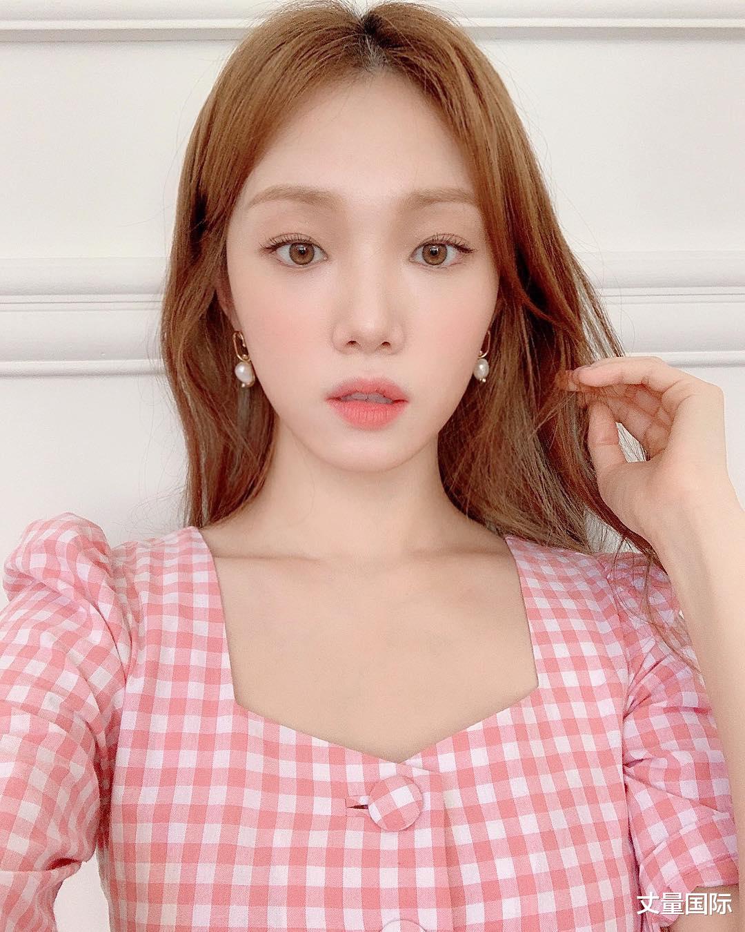 韩剧|大姐头变小可爱！10位韩国女星「有刘海VS没有刘海」对比