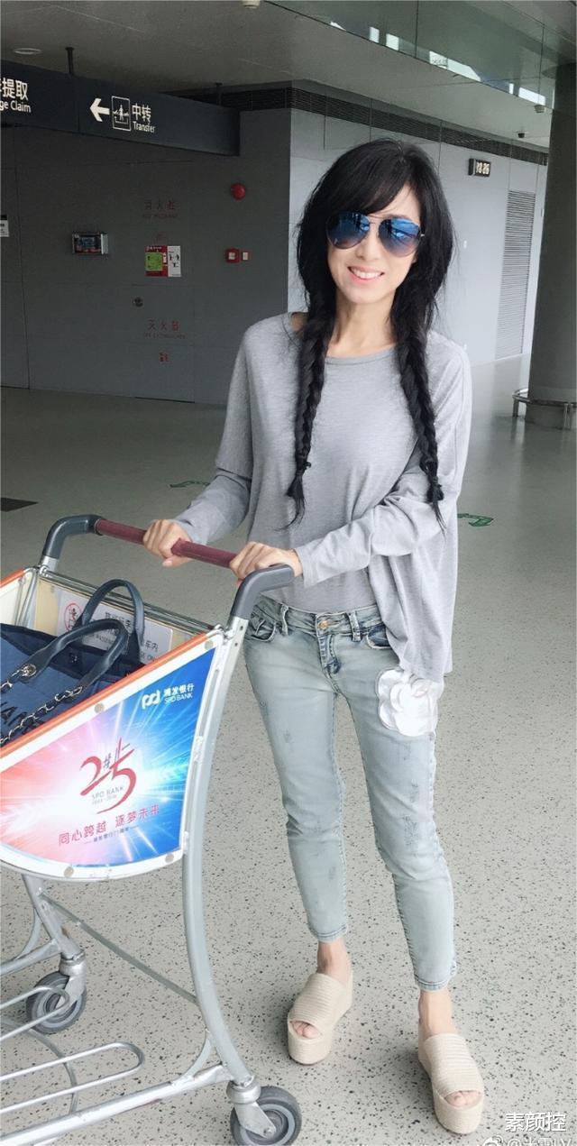 米雪|成龙苦追米雪8年,在一起后主动分手,成龙说过最对不起是她