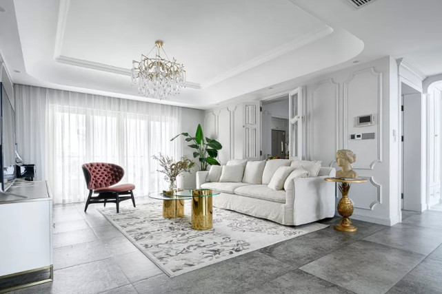 165平法式四居室白色+灰色,巧妙的创意打造惊艳的效果