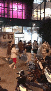 发型 即使上了年纪，也要留一个和小姑娘一样的发型！