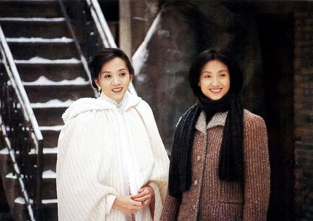 郑秀文|瘦到病态、动脸成瘾、强行装嫩，内娱的“畸形审美”真是刷新三观