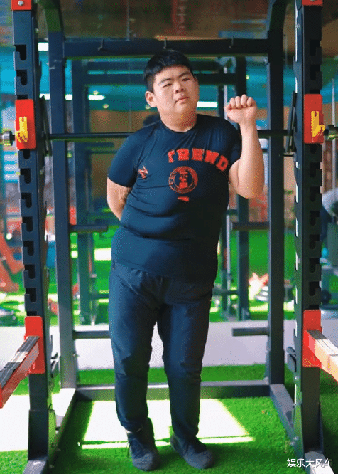 王浩楠为爱减重485斤，15天胖30斤被妻子嫌弃：除了减肥还能干啥