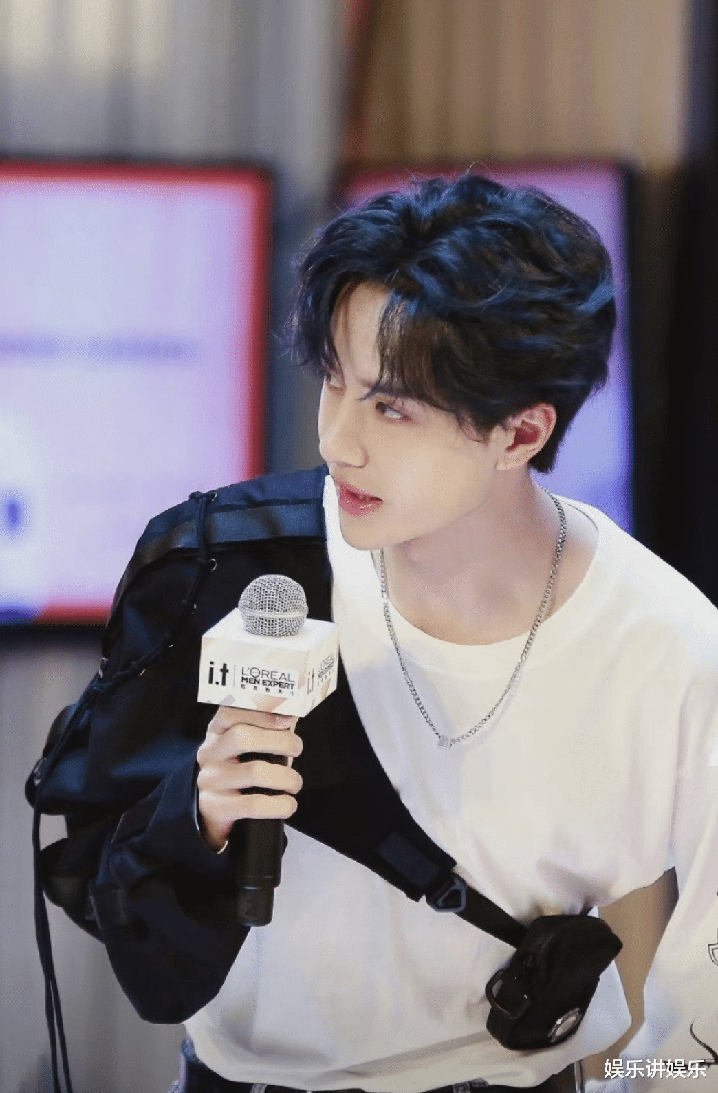 王一博|王一博多项代言到期,却引发争议,粉丝直言好聚好散!