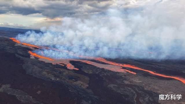 地球在自救?世界最大活火山突然喷发!究竟有何影响、危害有多大