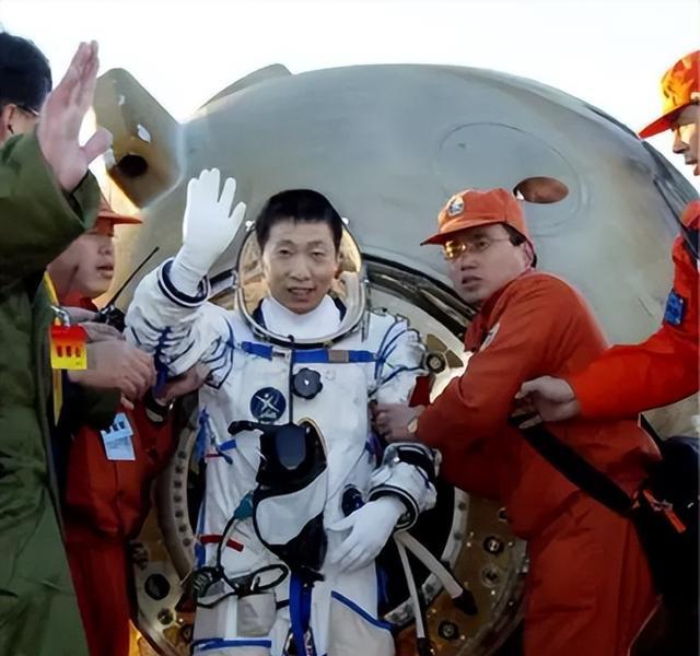 刘洋为圆飞天梦,曾拒绝丈夫生子要求,出征太空前留“2条遗言”