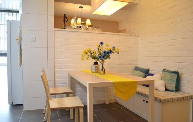 小户型餐厅卡座设计,给家1平米的情调!