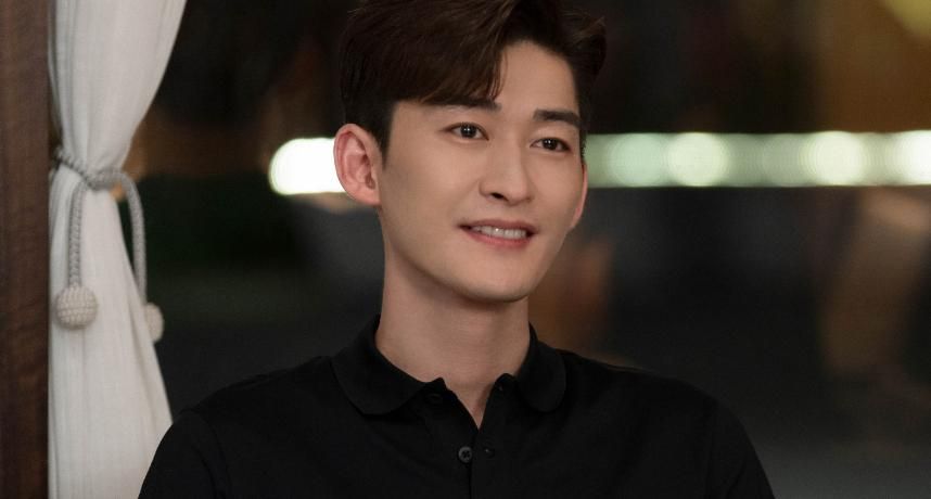 张翰|张翰新戏越黑越红！台词侮辱女性「万年流血不死」惹火官媒