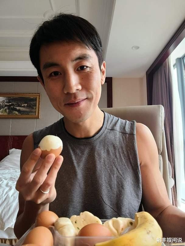 谭俊彦|疫情之下香港明星纷纷自救!林夏薇转做外卖,谭俊彦两个月亏10万