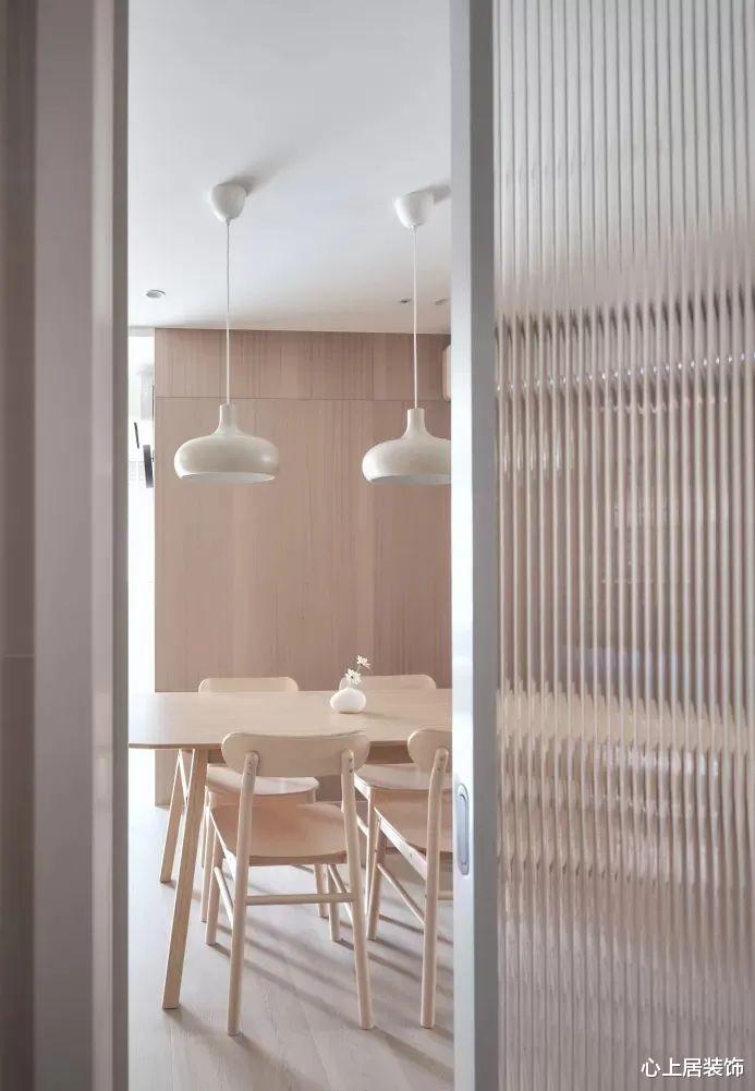 98㎡极简,崇尚节制的生活美学