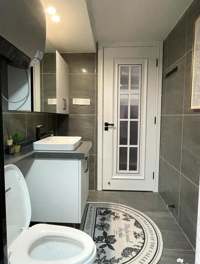 重庆女主拒绝“过度装修”,把98㎡家装修得堪称教科书,超有品味