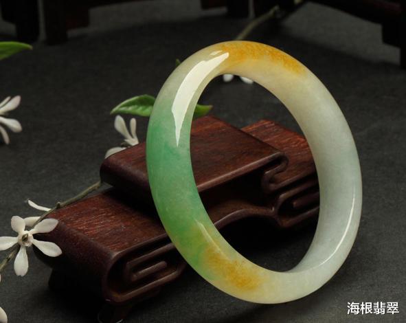 |翡翠常见的小知识你了解多少呢？带你了解常说的翡翠“六多”知识