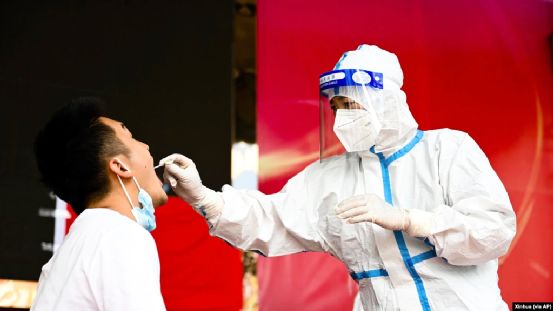 新冠检测无法控制奥密克戎?专家呼吁用快速抗原检测取代核酸
