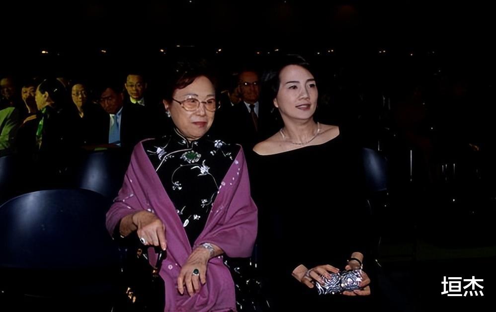 豪门|彭雪芬:拒绝成龙追求,当红时嫁入豪门遭冷眼,孤身救夫地位逆袭