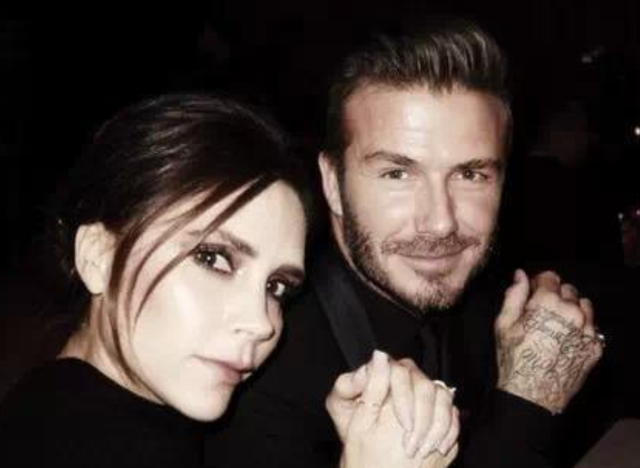 想见你|结婚23年贝克汉姆多次出轨，儿子们又菜，维多利亚真有三头六臂？