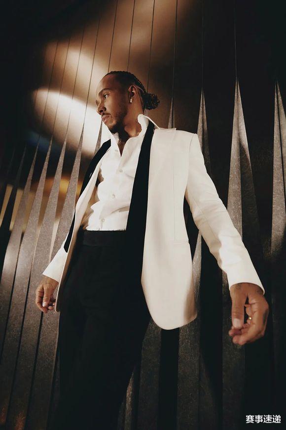 |汉密尔顿×《名利场》