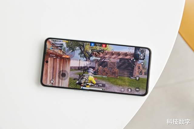 一加科技|游戏迷五一入手天玑8100手机，最后发现除了打机稳还有这些亮点