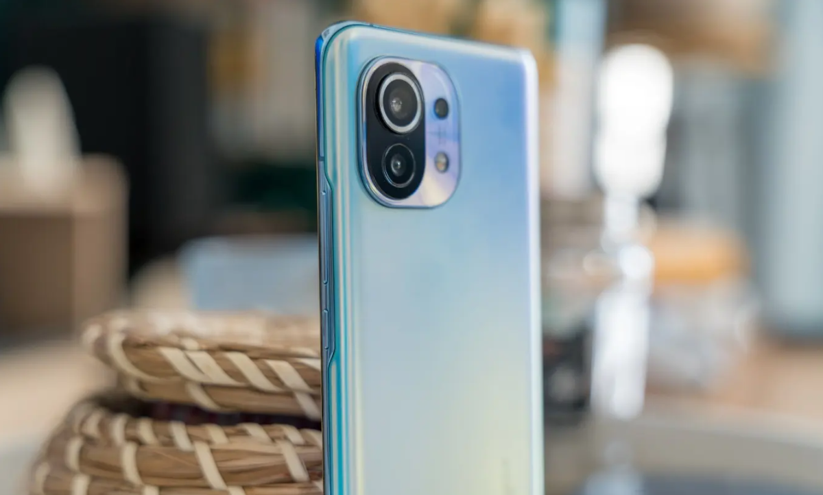 小米科技|昔日顶配旗舰价格亲民，2K屏幕+一亿像素，跌至3469元