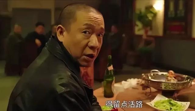 梁龙|梁龙展示他和李雪琴互为手机屏保的时候，“二手玫瑰”梁龙要火了