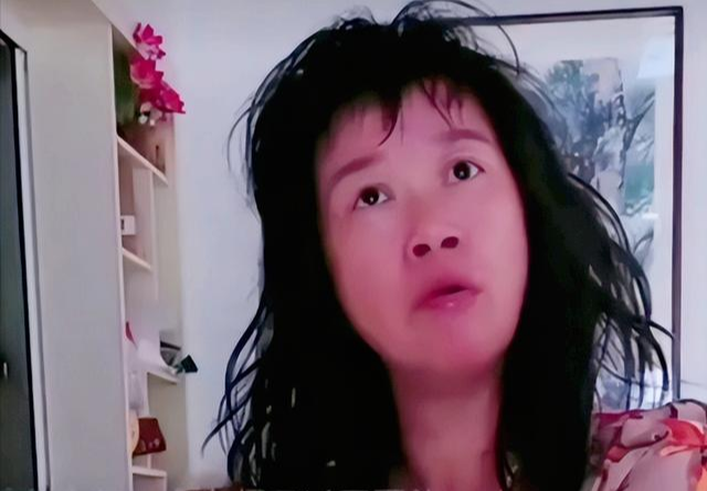 余秀华|杨槠策第3位女友曝光，对方开豪车出手大方，网友：好会撩