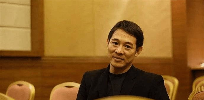 黄百鸣|《叶问》筹拍内幕：李连杰1亿片酬吓退黄百鸣，甄子丹要价300万拿下叶问