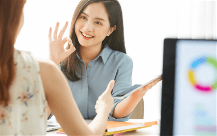 大学|行走职场的“职场油条”